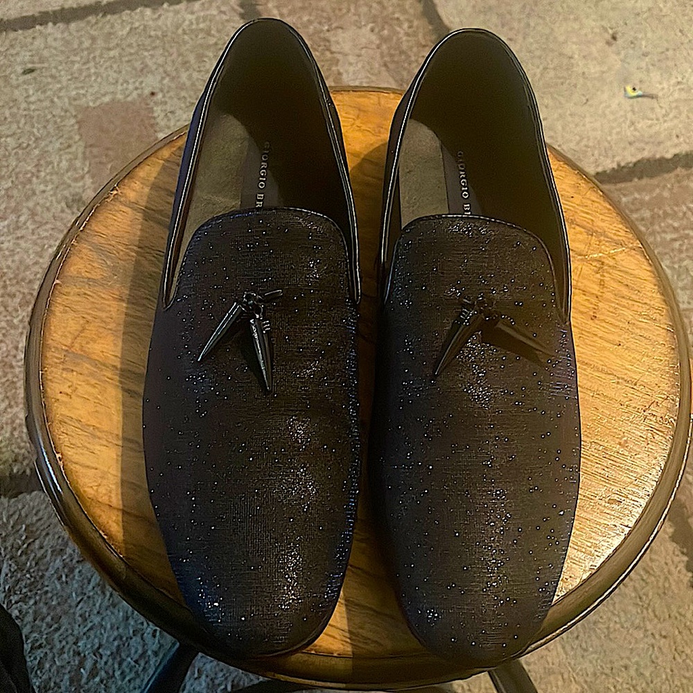 Dazzling blue Giorgio Brutini loafer dress shoes. US size 12.